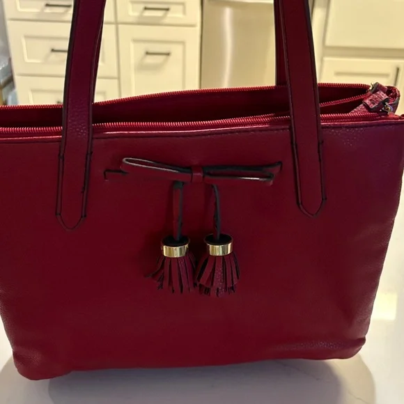 Liz Claiborne Red Shoulder Bag with Tassels - Picture 7 of 8